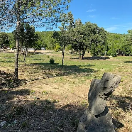Semesterbostad Le Mazet De Papi En Garrigue